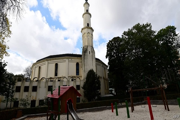 انگلیسی/ عزم بلژیک برای قطع ارتباط عربستان سعودی با مسجد جامع بروکسل