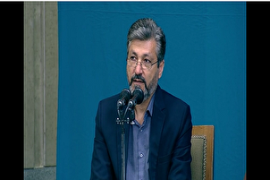 Video | Rezitation von „Razi'i“ beim Treffen der Delegation der 14. Regierung mit dem Oberhaupt der islamischen Republik