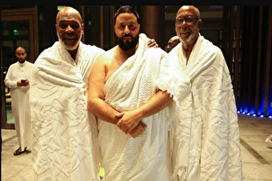 Mike Tyson Performs Umrah in Mecca (+Video)