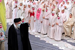 Leader Attends Takleef Celebration for Girls in Tehran