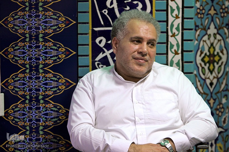 تلاوت سوره مبارکه &laquo;حدید&raquo; با صدای جواد پناهی+ معنی