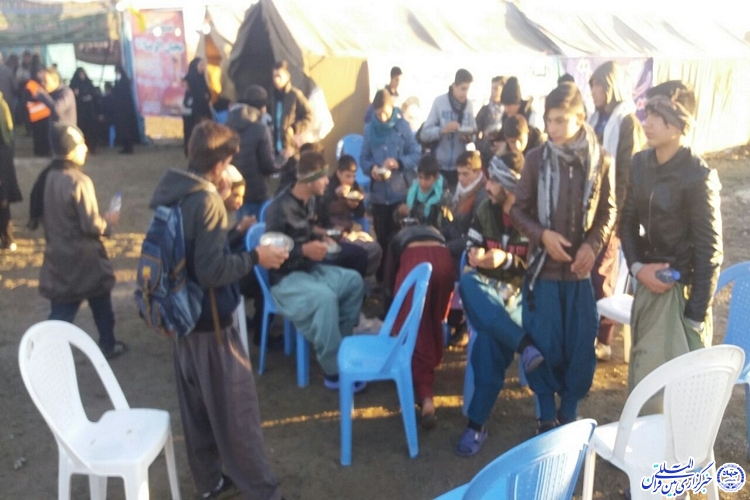 پیاده در راه عشق