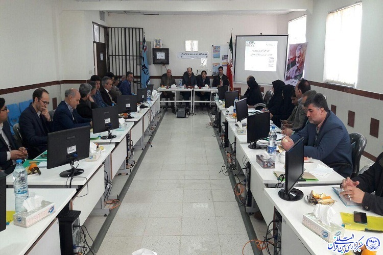 موسسان مدارس غیر دولتی خیران آموزشی در عرصه تعلیم و تربیت هستند