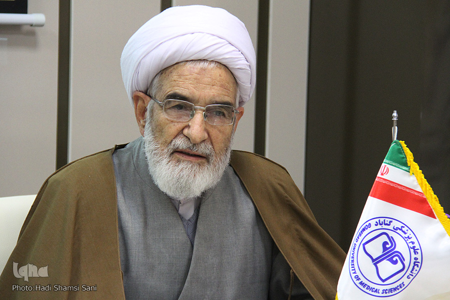 پوششی//لزوم انفاق برای گذر از بحران کرونا/ کمک به هموطنان موجب خشنودی قلب امام زمان(عج) است