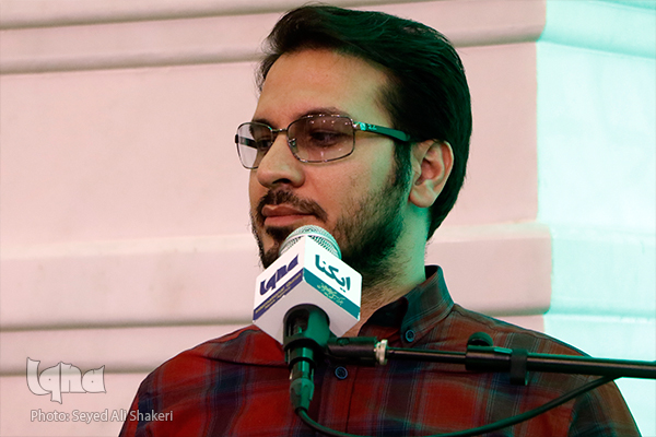 تلاوت حامد شاکرنژاد از سوره‌های «تین» و«علق»