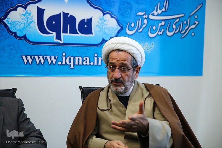 مراودات بین علمای ادیان از افراطی‌گری‌ها و خشونت‌ها جلوگیری می‌کند