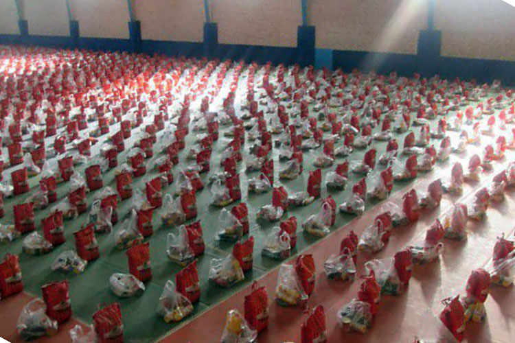 توزیع 8 هزار بسته غذایی در گناباد