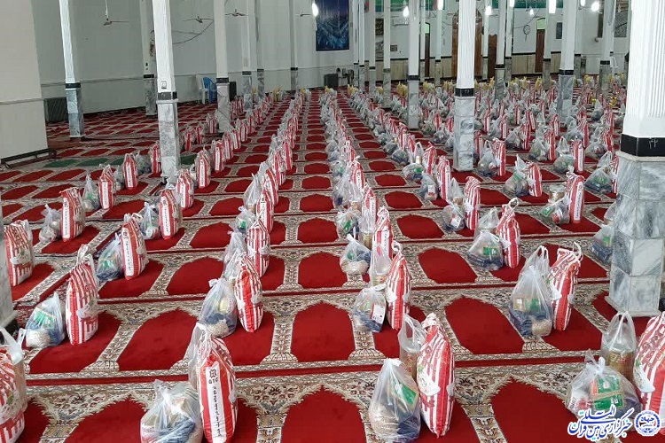 توزیع 1150 بسته غذایی توسط خادمیاران رضوی در تایباد
