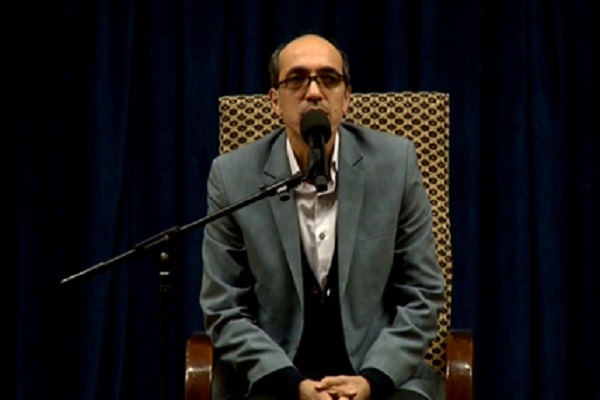 تلاوت مصطفی احمدی در حرم امام رضا(ع)