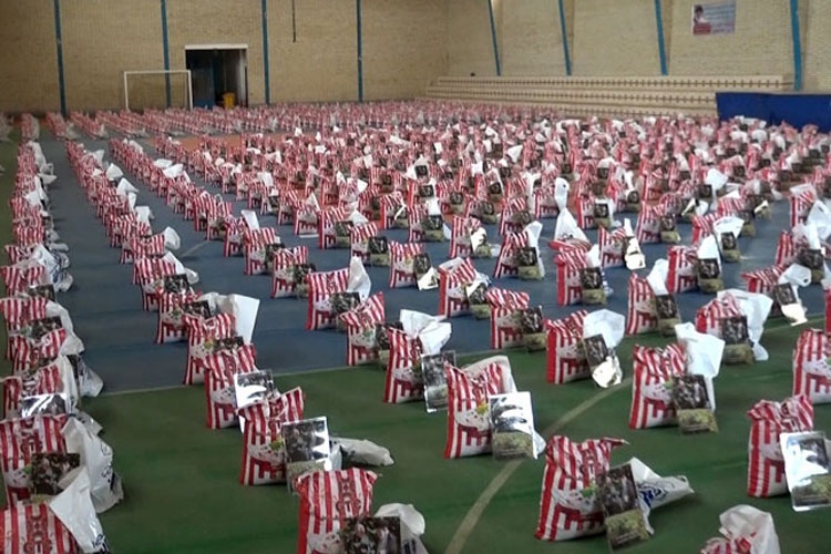 توزیع 5900 بسته کمک معیشتی در گناباد