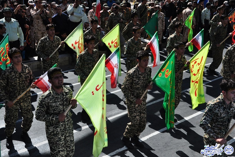 بسیج؛ پیشروترین نیرو برای رفع مشکلات و خنثی کردن توطئه&lrm;ها