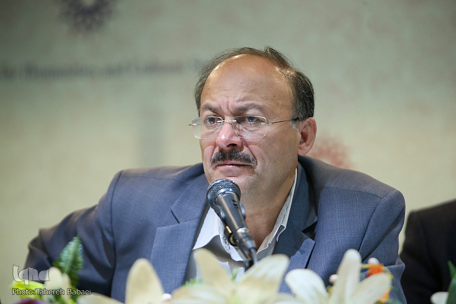 بیژن عبدالکریمی، عضو هیئت علمی فلسفه دانشگاه آزاد تهران
