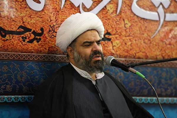 چرایی احترام بی‌حد و حصر پیامبر(ص) به حضرت زهرا(س)