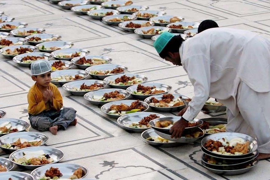 رمضان و کرونا در کشور اسلامی 220 میلیونی