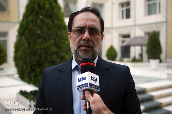 اخلاق قرآنی یعنی نامزد منتخب به آنچه می&zwnj;گوید عمل کند