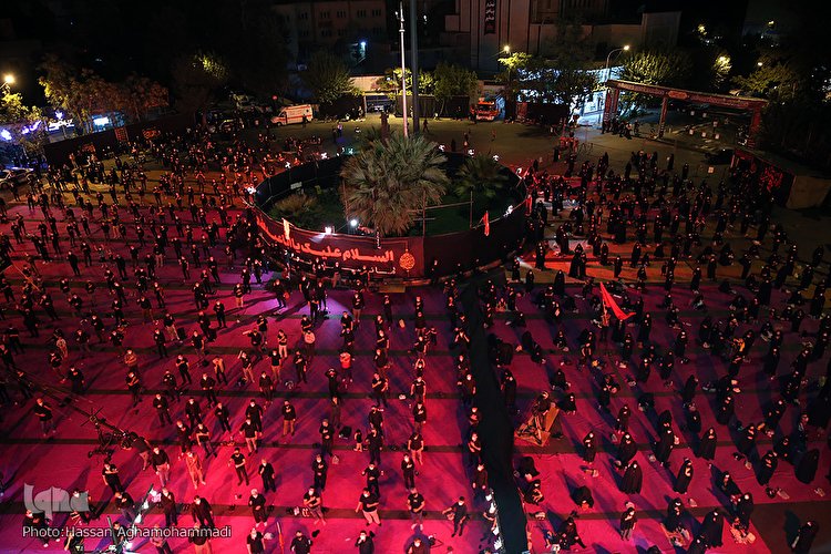 مراسم عزاداری شب هفتم محرم در میدان فلسطین