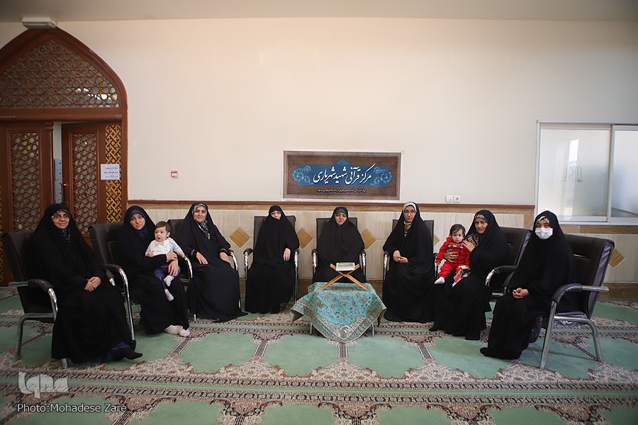 تربیت ۲۱ حافظ کل قرآن در مرکز شهید شهریاری مشهد