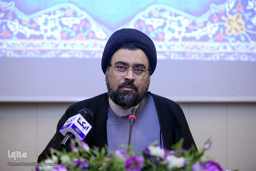 عشق&zwnj;ورزی، محور صفات محبوب خدا