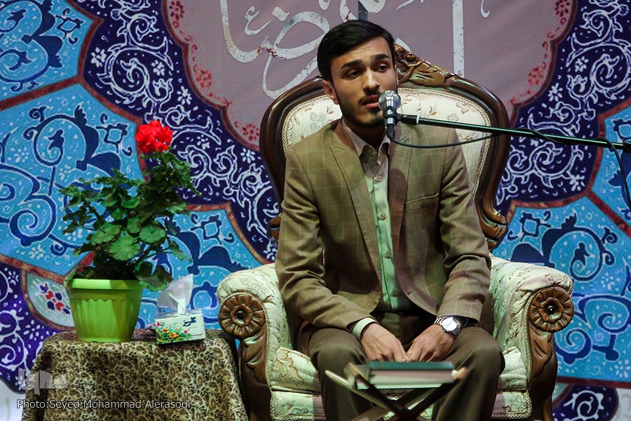 صوت | تلاوت رضا گلشاهی از سوره&zwnj; &laquo;نور&raquo;