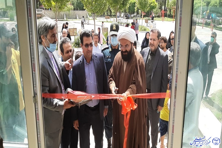 مراسم افتتاح نمایشگاه دائمی دست&zwnj;سازه&zwnj;های بانوان کاشمر 