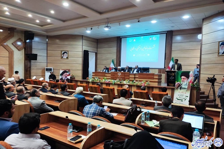 نشست فعالان فرهنگی و تشکل&zwnj;های انقلابی شهرستان کاشمر