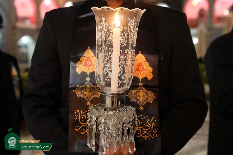 صحن پیامبر اعظم(ص)؛ میزبان انبوه زائران در مراسم خطبه‌خوانی شب عاشورا