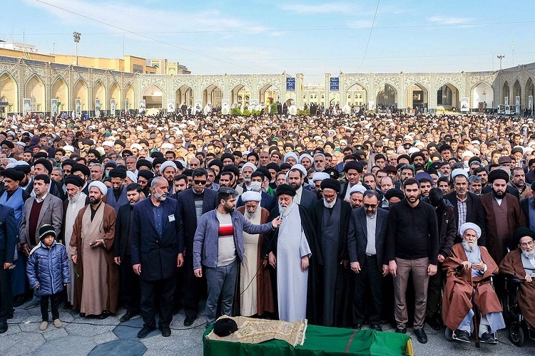 تشییع پیکر حجتالاسلام والمسلمین طباطبایی حرم مطهر رضوی تشییع پیکر حجتالاسلام والمسلمین طباطبایی حرم مطهر رضوی