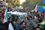 پیکر بسیجی شهید مدافع امنیت بر دستان مردم کاشمر تشییع شد