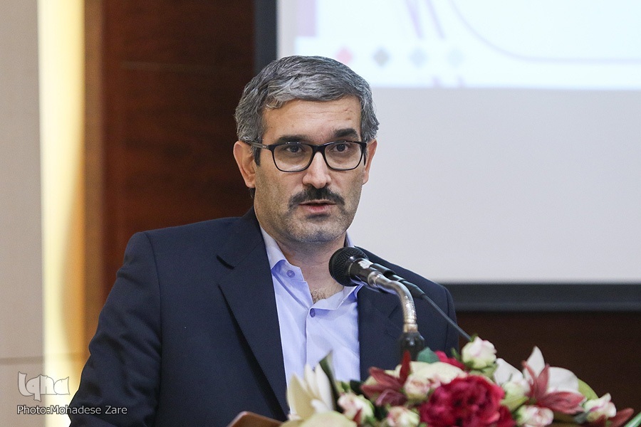 پژوهشگران و فناوران برتر دانشگاه فردوسی تجلیل شدند پژوهشگران و فناوران برتر دانشگاه فردوسی تجلیل شدند