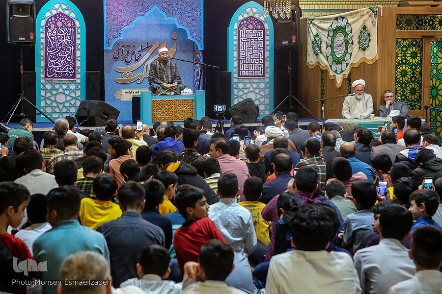 برگزاری محافل انس با قرآن کریم در روزهای پایانی ماه رمضان