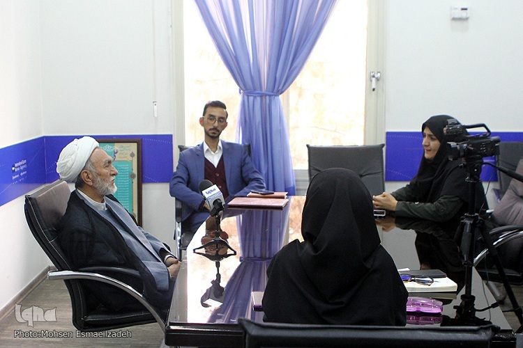 احجت‌الاسلام والمسلمین امرالله سبحانی‌نیا، رئیس ستاد اقامه نماز خراسان‌رضوی در تحریریه ایکنا