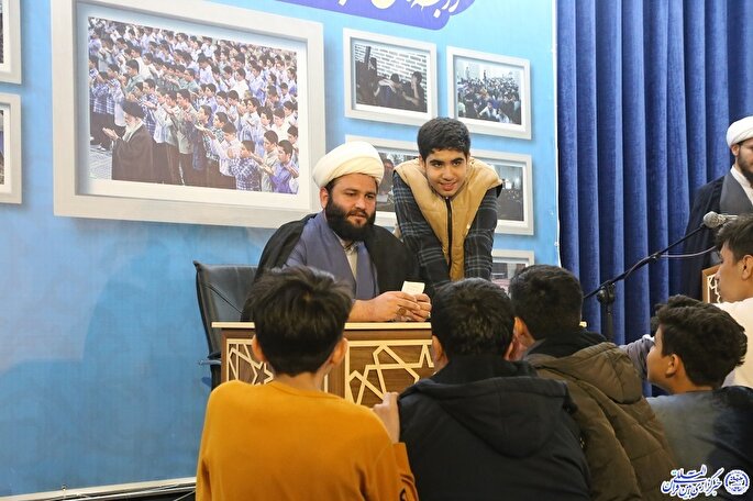 فیلم | اعتکاف دانش‌آموزان قزوینی