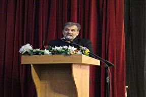 انقلاب اسلامی ثمره اتحاد، همدلی و ایثارگری ملت ایران است