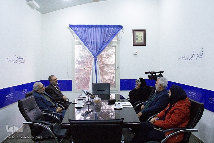 محمدصادق علمی و سید علی سرابی در تحریریه ایکنا محمدصادق علمی و سید علی سرابی در تحریریه ایکنا