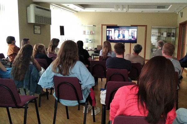 نمایش مستند خوشنويسی اسلامی در کتابخانه مسکو