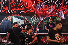 رخت محرم بر تن تهران