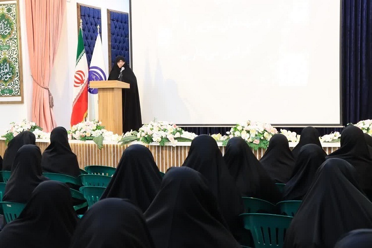 منور سادات شایسته‌خوی، مدیر مؤسسه علمی تحقیقی مکتب نرجس