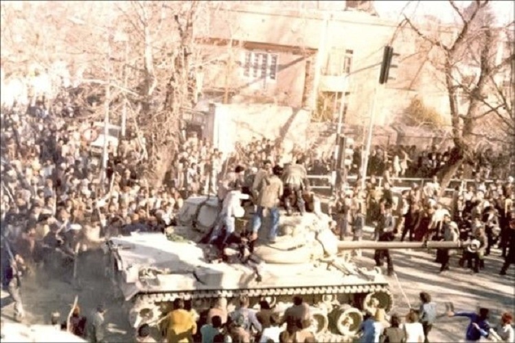 واقعه خونین نهم و دهم دی‌ماه 57؛ نمادی از مبارزات مردم مشهد