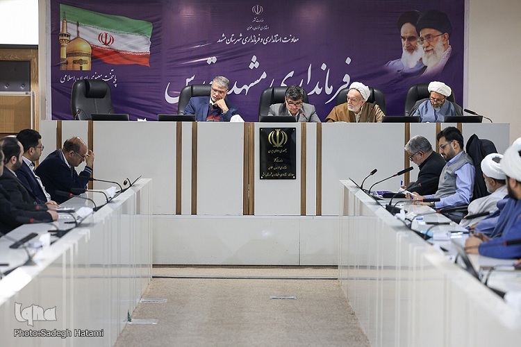 نشست هم‌اندیشی دست‌اندرکاران ستاد اقامه نماز