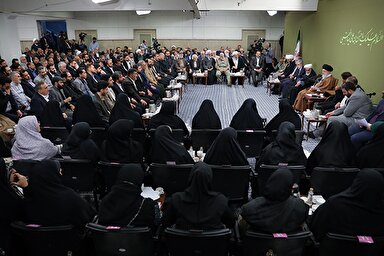 فیلم | بیانات رهبر معظم انقلاب در دیدار شاعران و اهالی فرهنگ و ادب فارسی