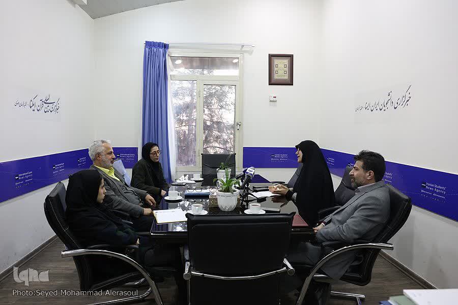 زهرا شوشتری معاون آموزش ابتدایی اداره کل آموزش‌ و پرورش خراسان رضوی