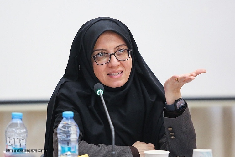 ...شقایق حق‌جوی جوانمرد، رئیس مرکز توسعه فناوری‌های راهبردی معاونت علمی، فناوری و اقتصاد دانش‌بنیان ریاست جمهوری