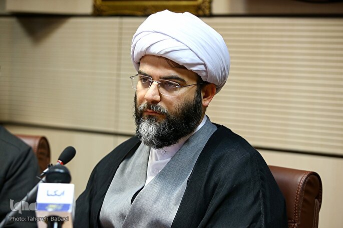 حفظ موضوعی قرآن مقدمه حافظ‌ شدن است