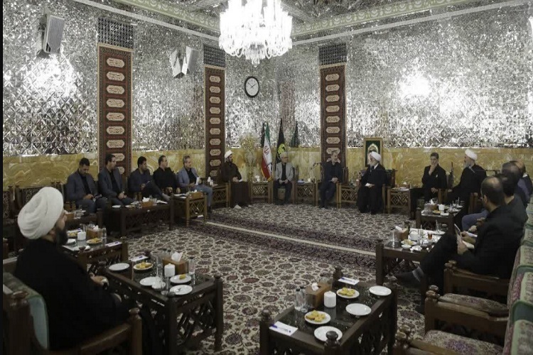 حجت‌الاسلام والمسلمین احمد مروی، تولیت آستان قدس رضوی در دیدار اعضای مجمع نمایندگان خراسان رضوی در دوازدهمین دوره مجلس شورای اسلامی