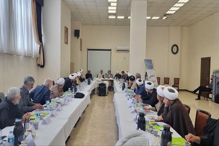 سیداحمد زرهانی، قائم مقام ستاد اقامه نماز، در گردهمایی مدیران ستاد اقامه نماز خراسان رضوی