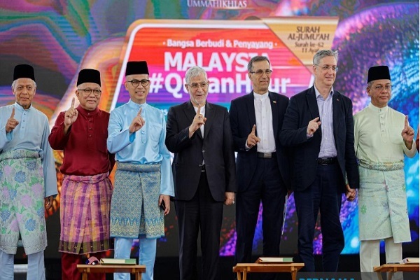 برگزاری ابتکار «ساعت قرآن» در سالگرد استقلال مالزی