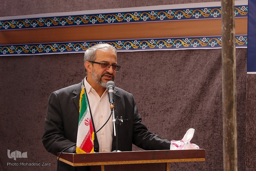 نماز باید به‌عنوان محور اصلی همه حرکت‌های آموزشی و پرورشی باشد