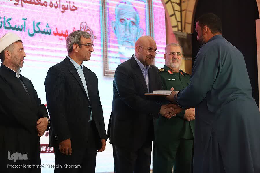 برکت خون شهیدان موجب وحدت و امنیت شده است