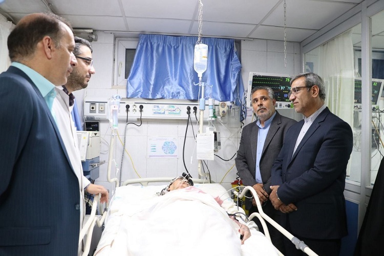 عیادت استاندار خراسان رضوی از همسر شهید برونسی