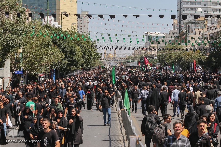 زائران امام رضا